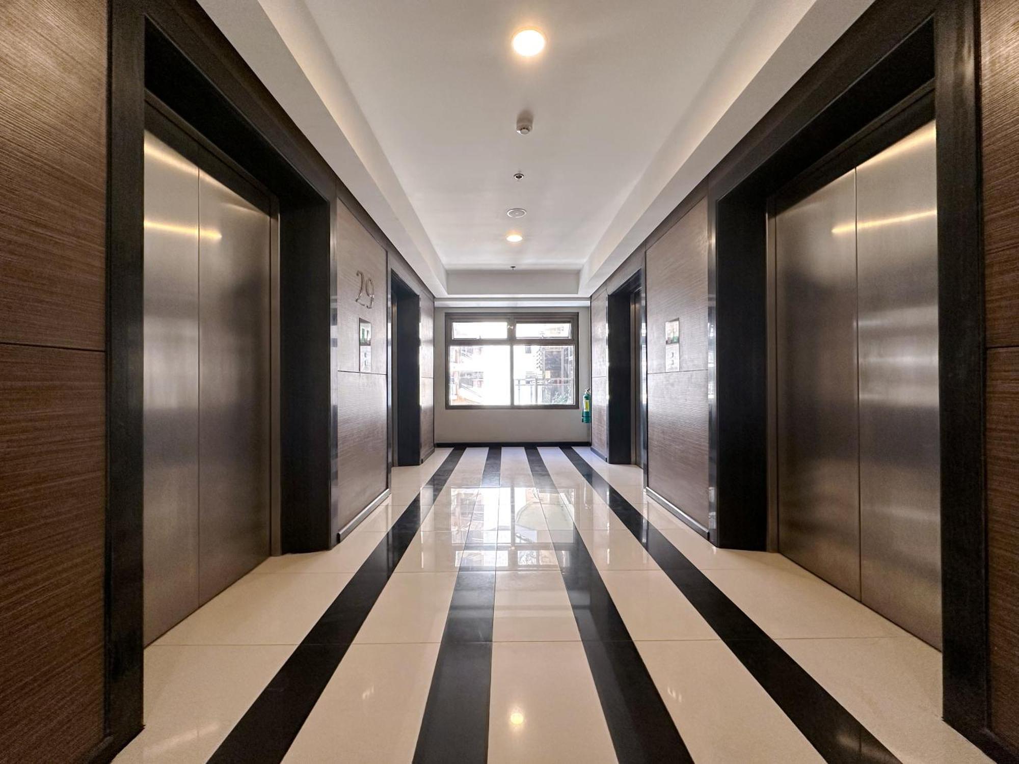 The Radiance Manila Bay Apartment Exterior photo