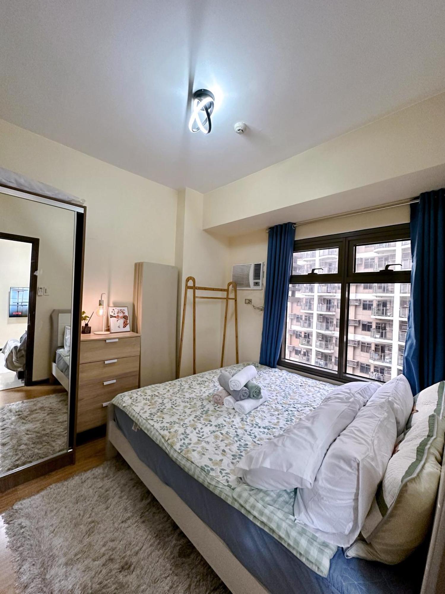 The Radiance Manila Bay Apartment Exterior photo