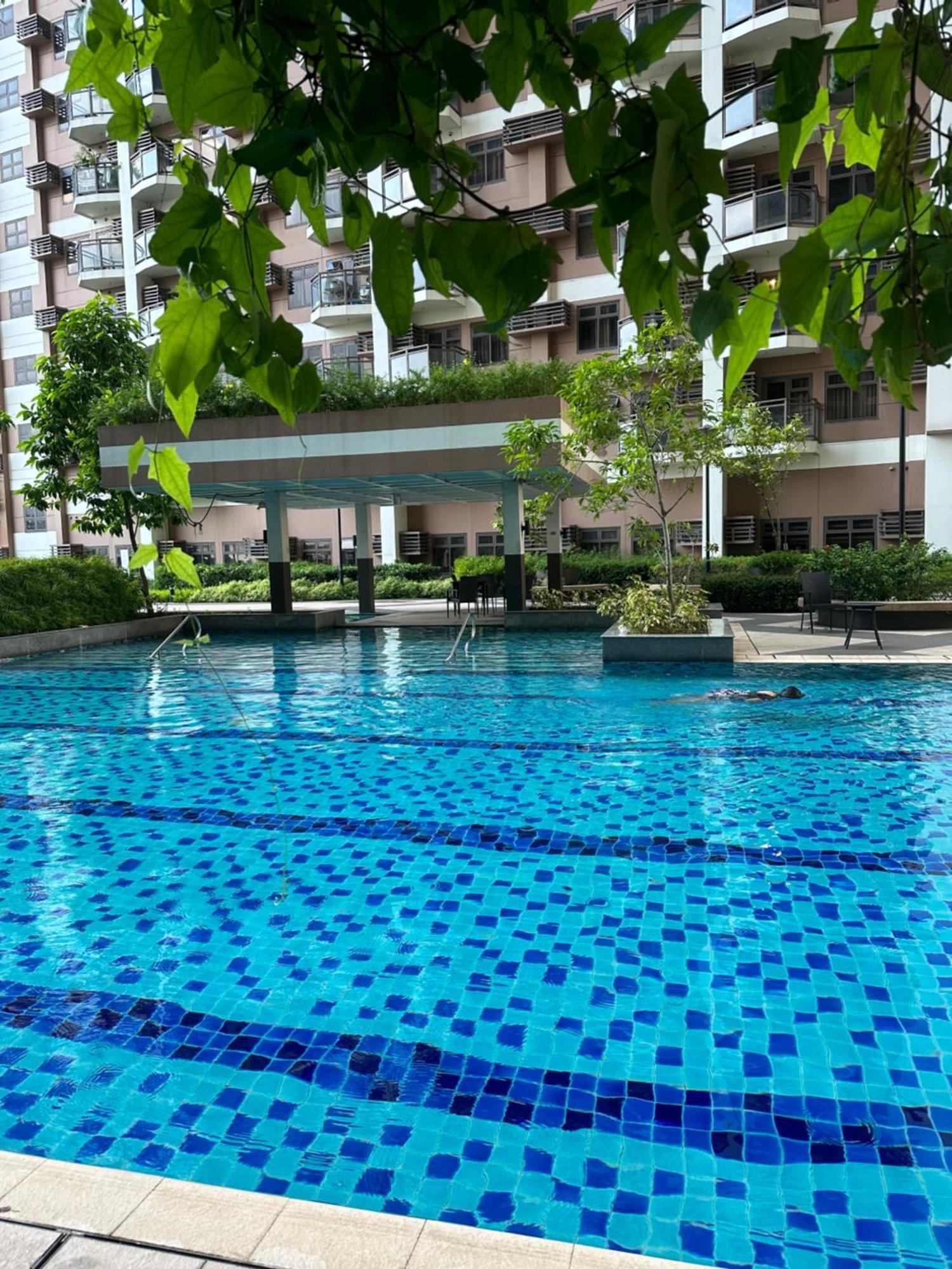 The Radiance Manila Bay Apartment Exterior photo